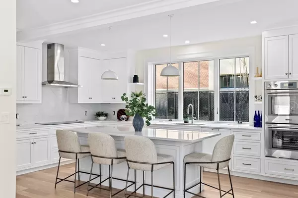 32 Kingsbury #A, Wellesley, MA 02481