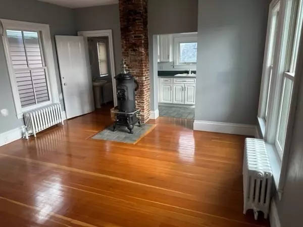 Rockport, MA 01966,11 Main St #F