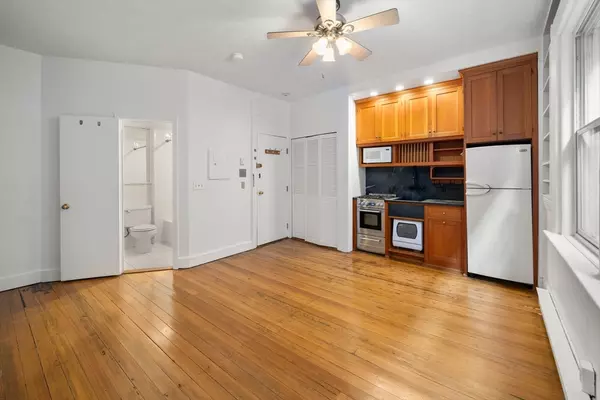 Boston, MA 02113,7 Unity St #3