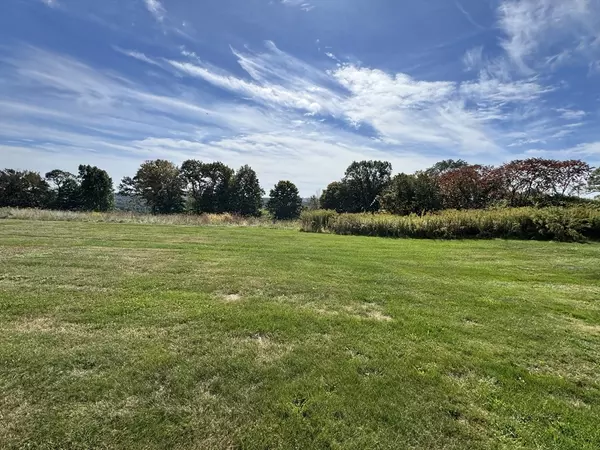 Grafton, MA 01519,73 Potter Hill Rd