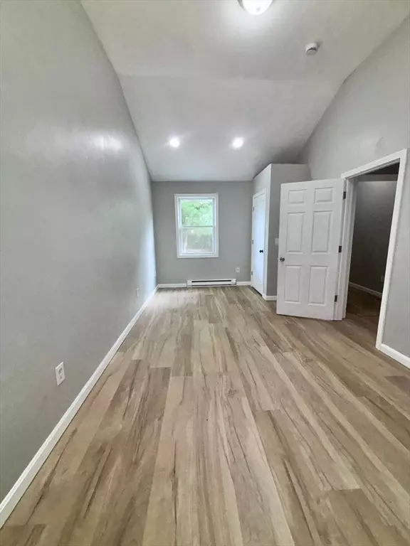 Spencer, MA 01562,26 Main St #2
