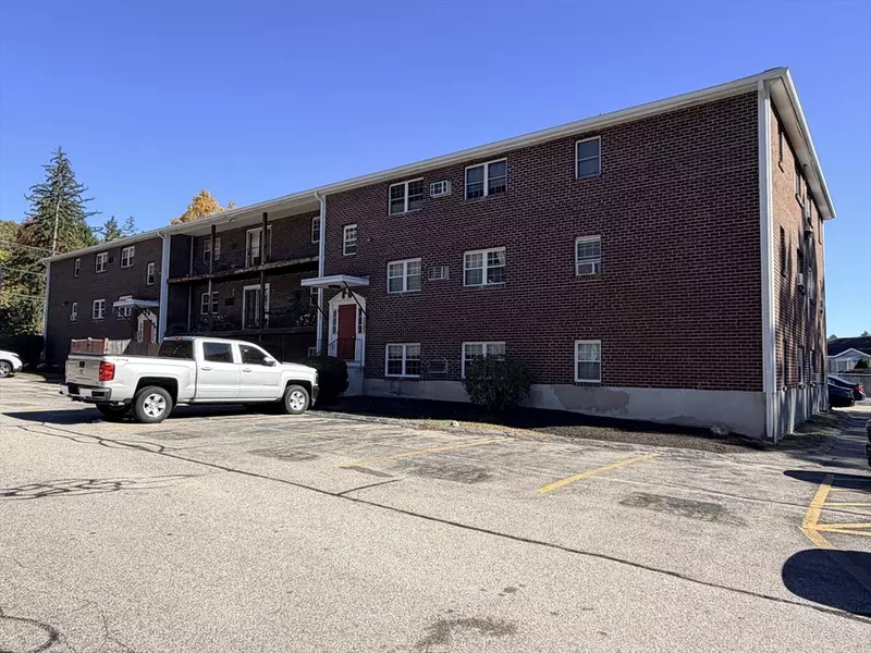 271 Boston Post Rd E #4, Marlborough, MA 01752
