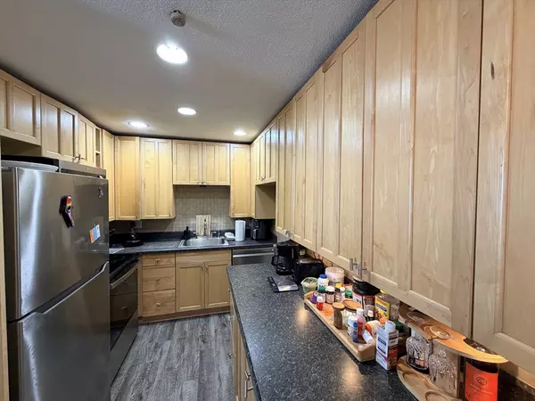 Marlborough, MA 01752,271 Boston Post Rd E #4