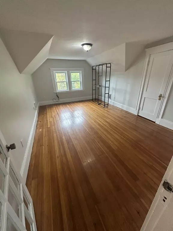 Boston, MA 02132,2089 Centre St #3