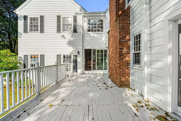 Marblehead, MA 01945,30 Spray Ave