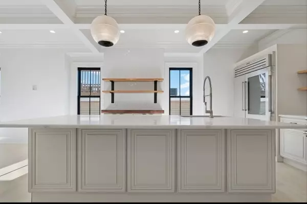 Boston, MA 02127,6 Douglas Street #2L