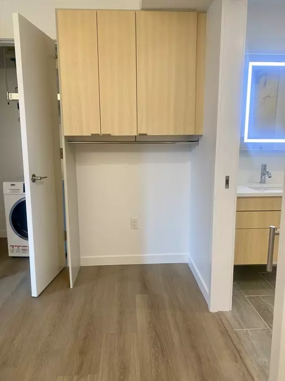 Somerville, MA 02145,154 Broadway #210