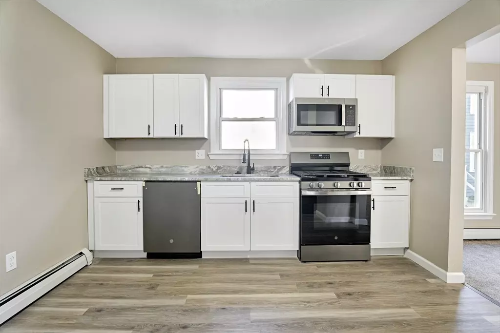 Westfield, MA 01085,12 Franklin Ave #4
