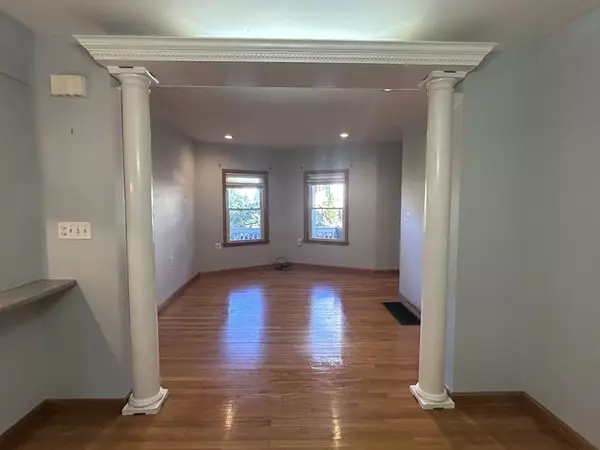 Boston, MA 02131,54 South. Fairfiew #1