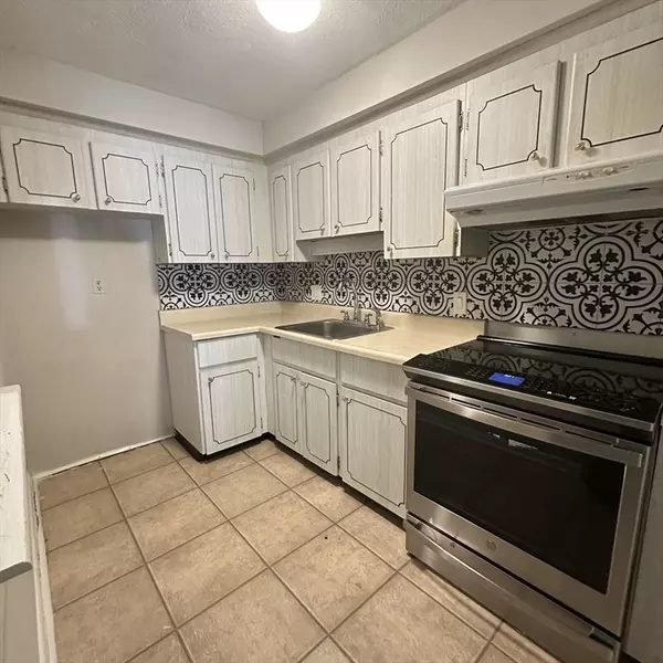 Framingham, MA 01701,915 Edgell Rd #74