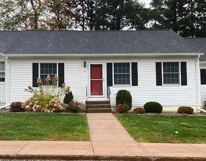22 Rosewood Ln #22, Southwick, MA 01077