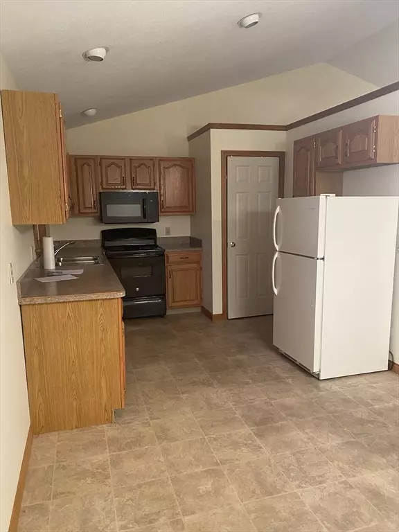 Southwick, MA 01077,22 Rosewood Ln #22