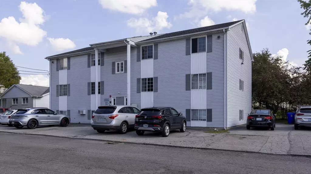 19 Warren Ave #3, North Providence, RI 02911