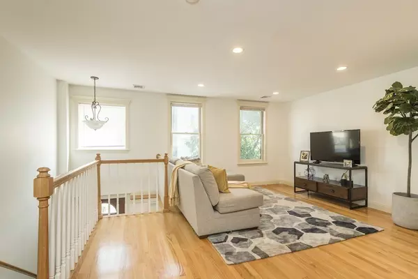 40 Eutaw St #40, Boston, MA 02128