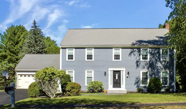 2 Applewood Circle, Shrewsbury, MA 01545