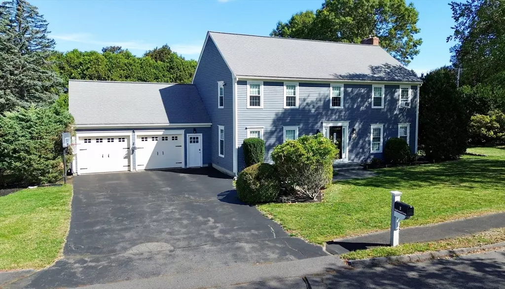 Shrewsbury, MA 01545,2 Applewood Circle