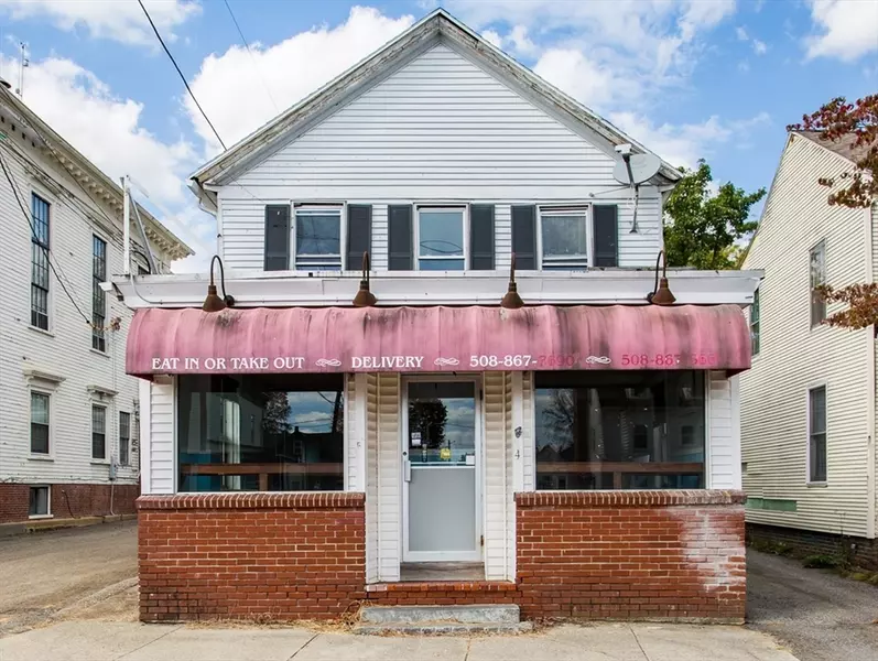 4 E Main St, West Brookfield, MA 01585