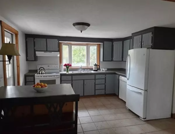 Leicester, MA 01524,19 Laurelwood Ave