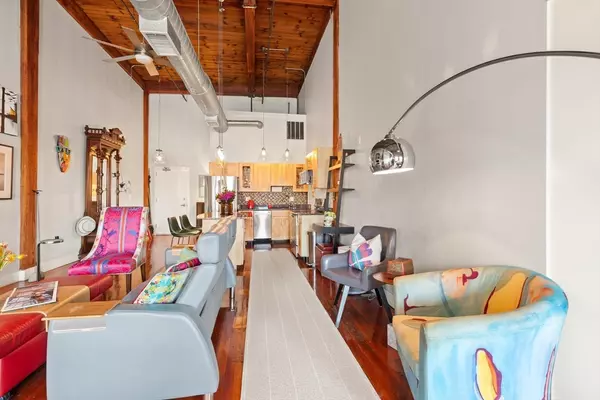 Lynn, MA 01901,49 Munroe St #405