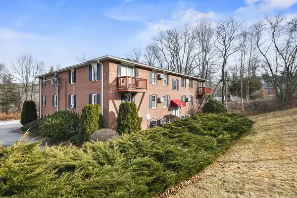 Southbridge, MA 01550,325 Ashland Ave #5