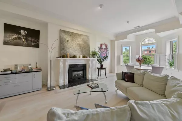 Boston, MA 02115,294 Commonwealth Ave #2