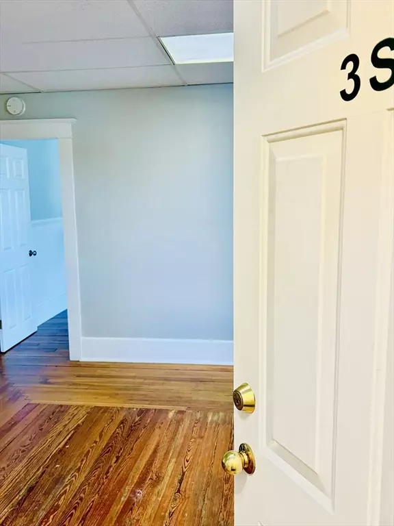 New Bedford, MA 02745,64 Jireh St #3S