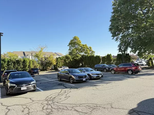 Quincy, MA 02169,35 Desmoines Road #510