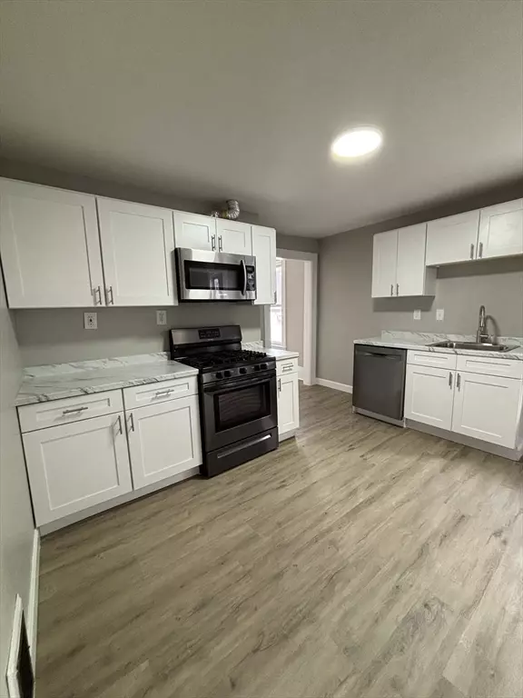 54 Chestnut St #2, Lynn, MA 01902