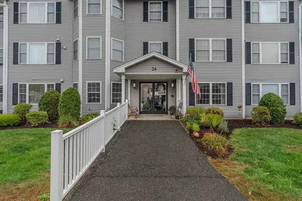 Amherst, MA 01002,24 Greenleaves Dr #406