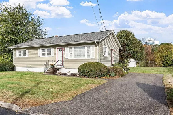 19 Lisa Lane, Lawrence, MA 01843