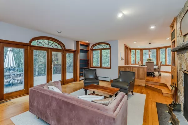 Deerfield, MA 01373,71 Mathews Rd