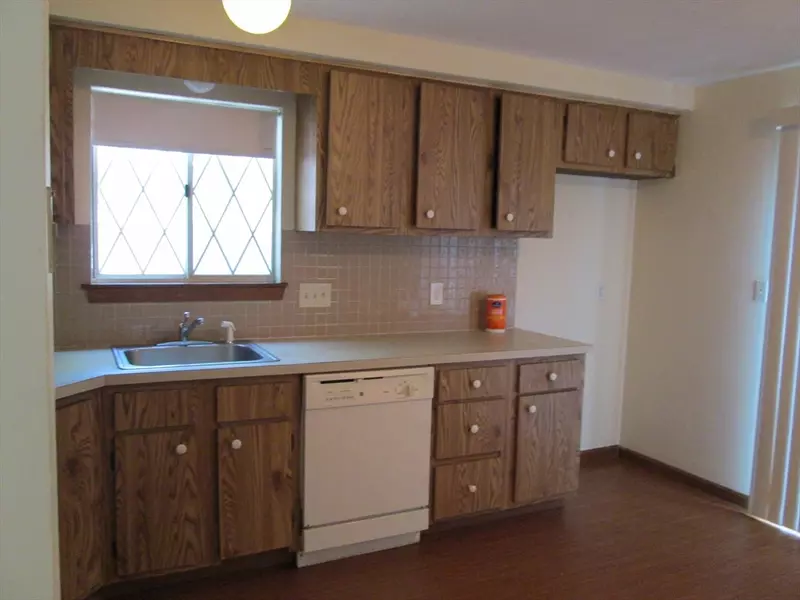 112 Clark St #112, Belmont, MA 02478
