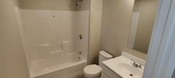 Lynn, MA 01905,191 North Common #207