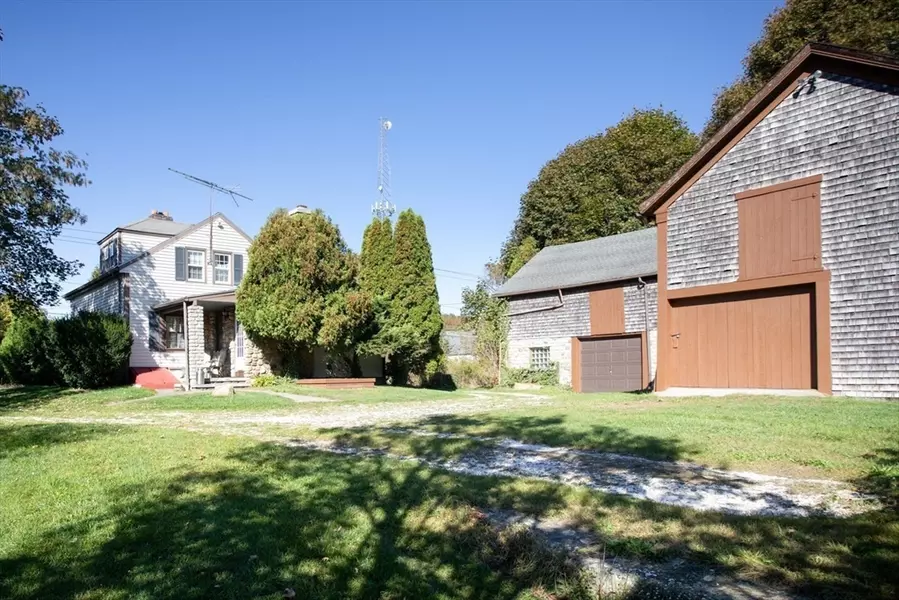 96 Forge Rd, Westport, MA 02790