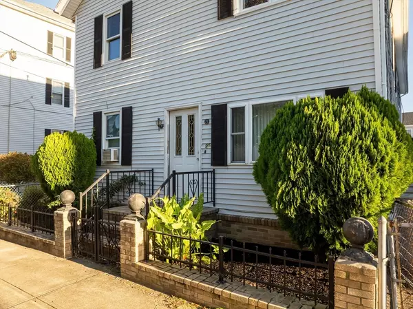 Fall River, MA 02720,96 Wellington St
