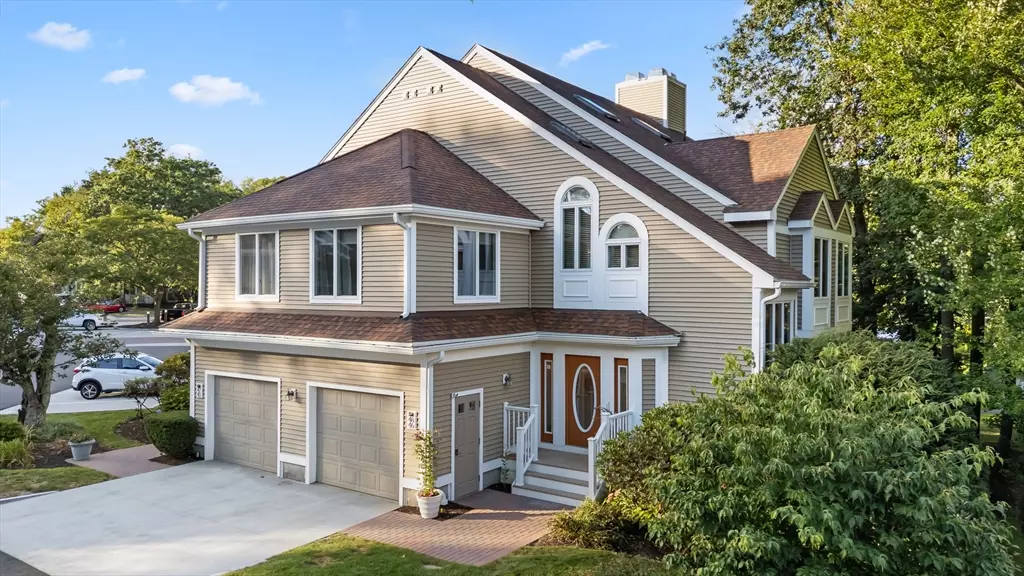 48 Pointe Rok Dr #48, Worcester, MA 01604