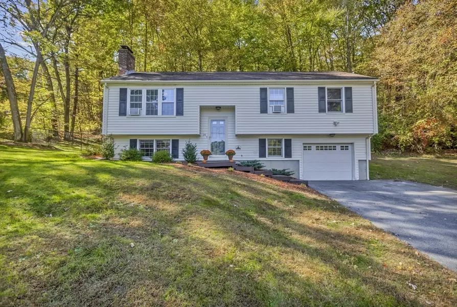 14 Indian Path, Grafton, MA 01536