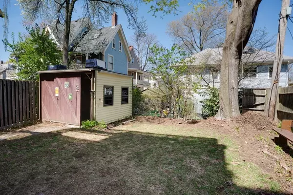 Cambridge, MA 02138,387 Huron Avenue #1