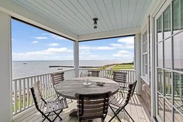 Mattapoisett, MA 02739,11 Bay Rd
