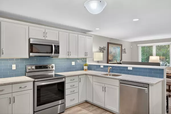 Mashpee, MA 02649,2 Pga Lane #2