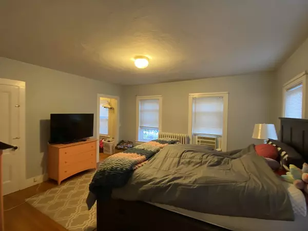 Ashland, MA 01721,19 Esty St. #2