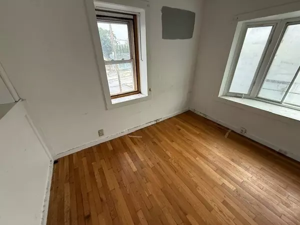 Woonsocket, RI 02895,17 Wilson Ave