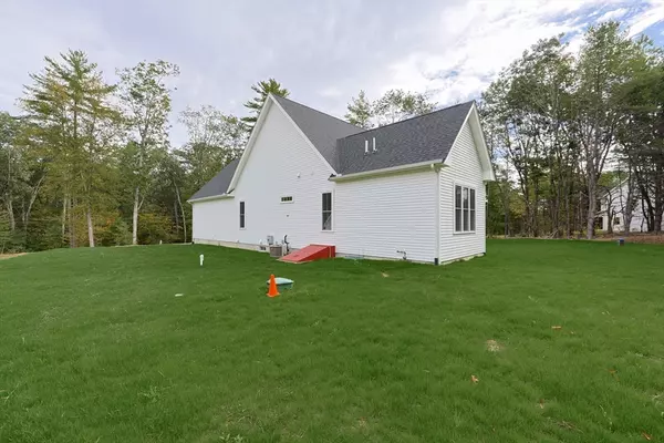 Charlton, MA 01507,58 Lelandville Road