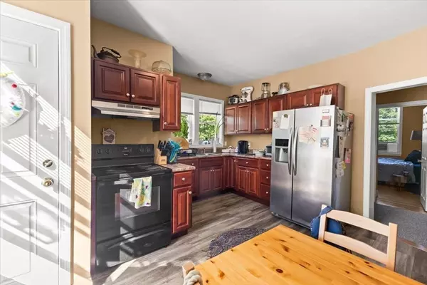 Bridgewater, MA 02324,484-486 Main St