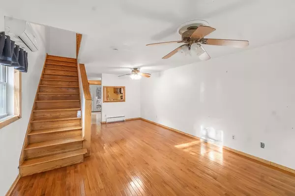 Worcester, MA 01604,29-A Chilmark St