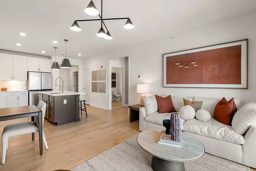 320 Martins Landing Way #302, North Reading, MA 01864