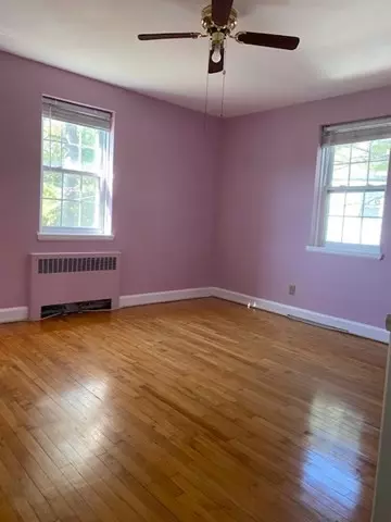 Malden, MA 02148,17 Dexter Street #4