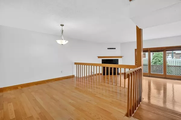 Agawam, MA 01001,92 Dogwood Ln #92