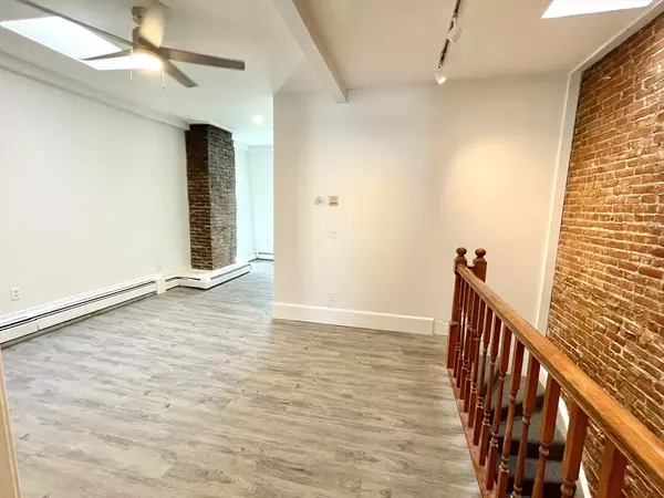 Boston, MA 02127,655 E 7th St #3