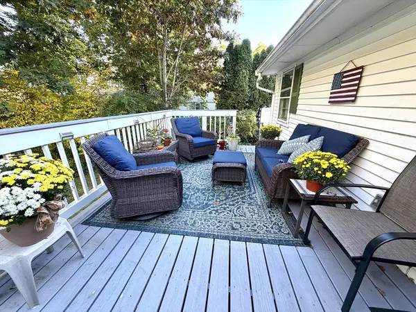 Whitman, MA 02382,32 Joyce Ter